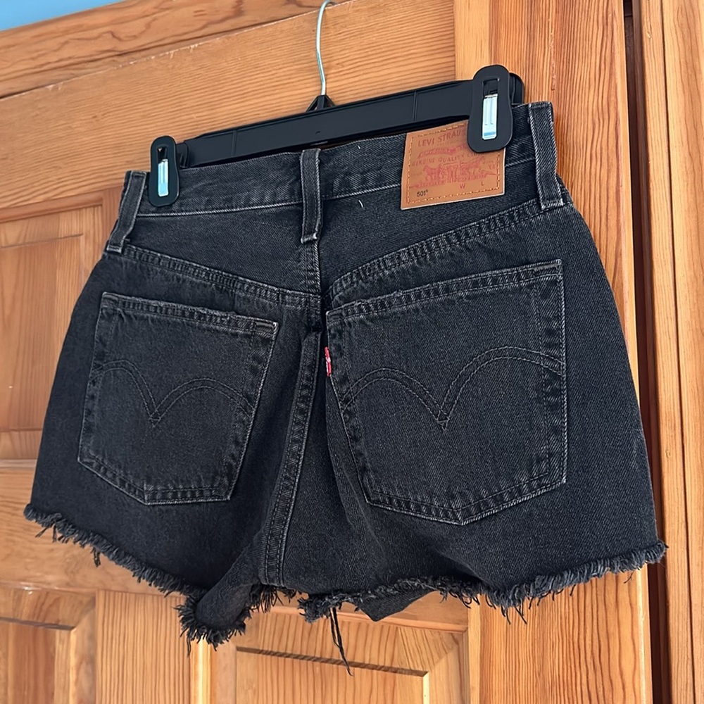 Levi Black Shorts!
